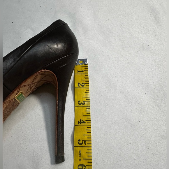 L.A.M.B. GWEN STEFANI Y2K Brown Leather Heels Gold Studded Accents Women’s 8.5 - Picture 7 of 12